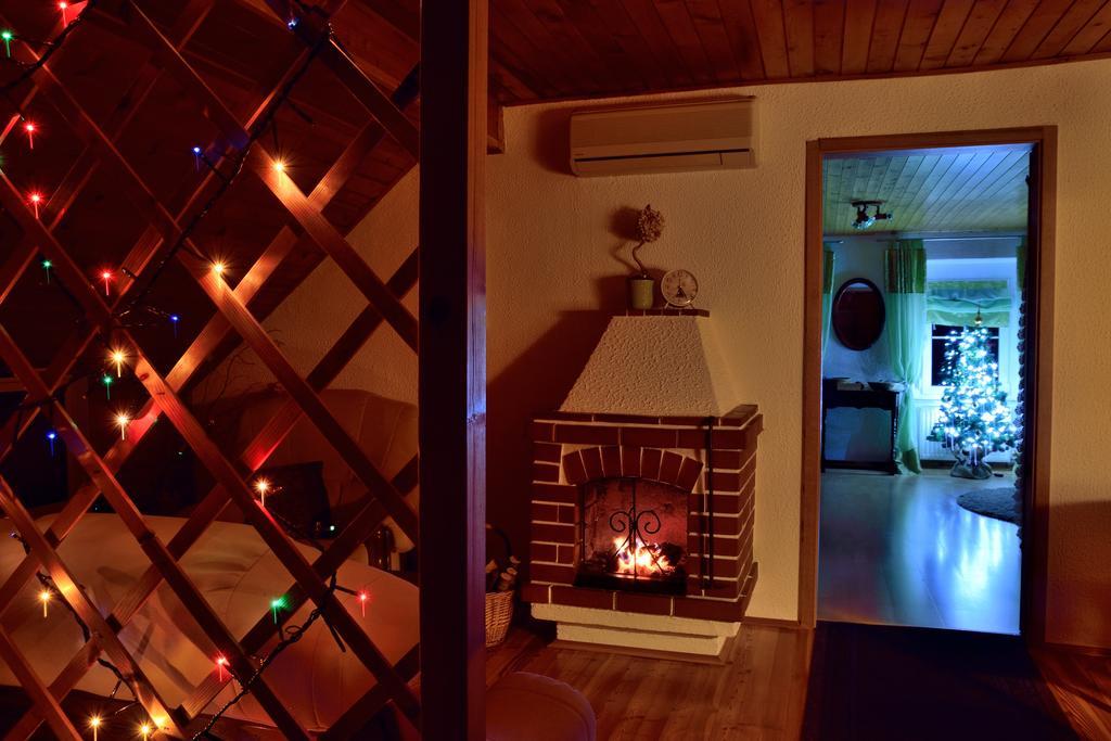 Apartment Sotocje Dolenja Trebusa Ruang foto
