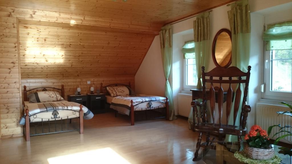 Apartment Sotocje Dolenja Trebusa Ruang foto