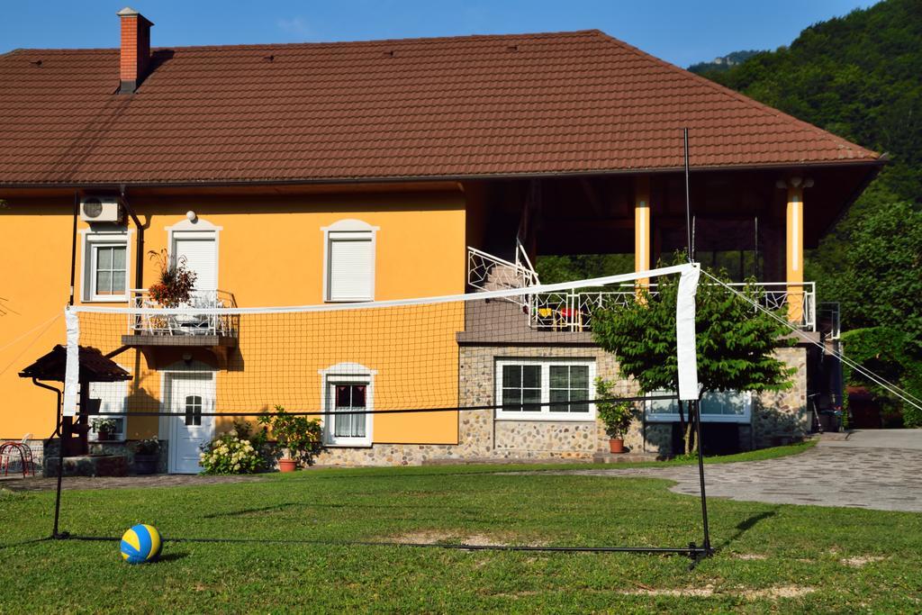 Apartment Sotocje Dolenja Trebusa Bagian luar foto